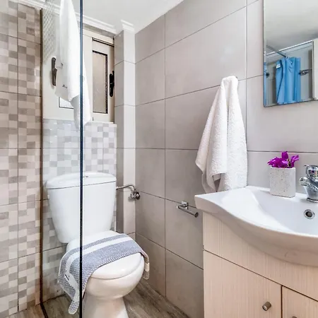 Oceanida Thetis Apartment *